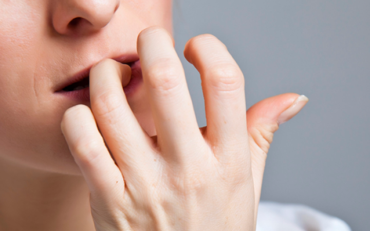 ansiedade-feminina-como-controlar-atraves-da-alimentacao