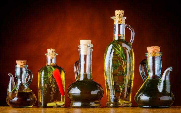bottles-of-cooking-oil-PHMVG65-e1564178984872
