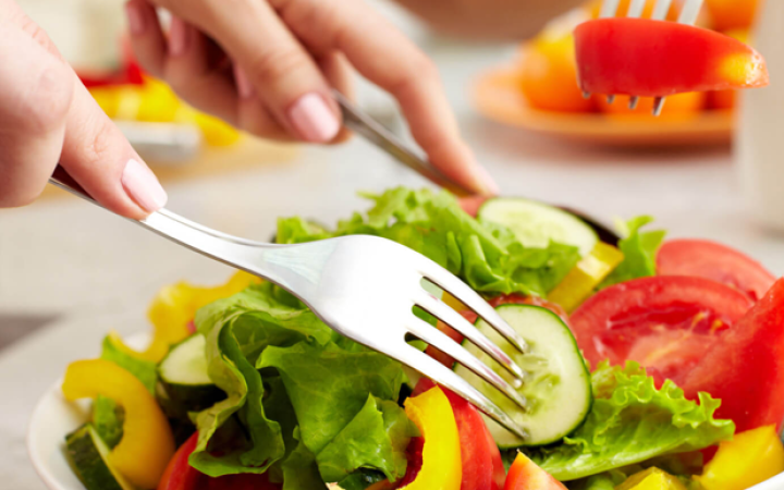 intoxicacao-alimentar-sintomas-alimentacao-tratamento