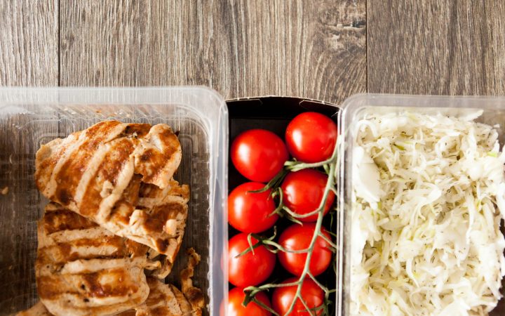 lunch-packed-in-different-boxes-PDJ2K64